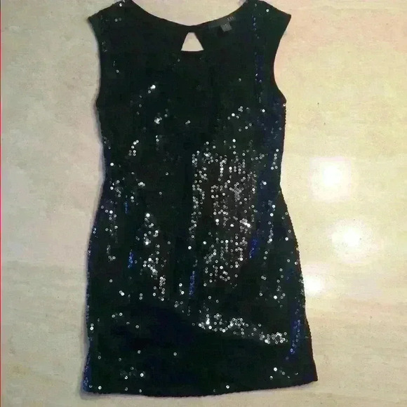 Black Eyelet Top - Picture 6 of 7